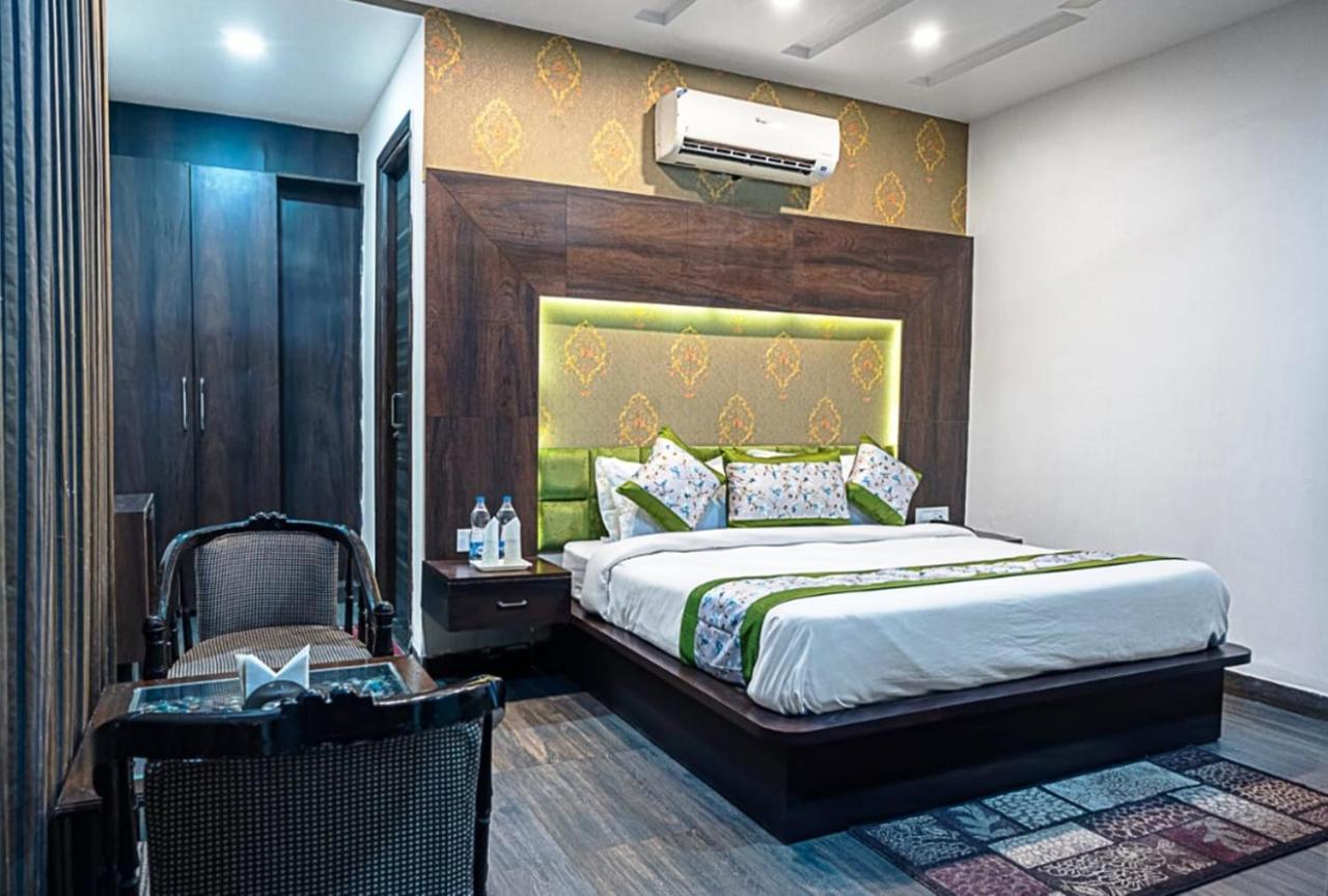 Hotel Royals Grand Galaxy Amritsar Eksteriør bilde